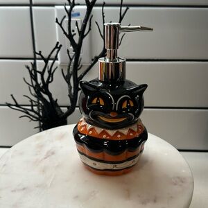 Halloween cat soap dispenser